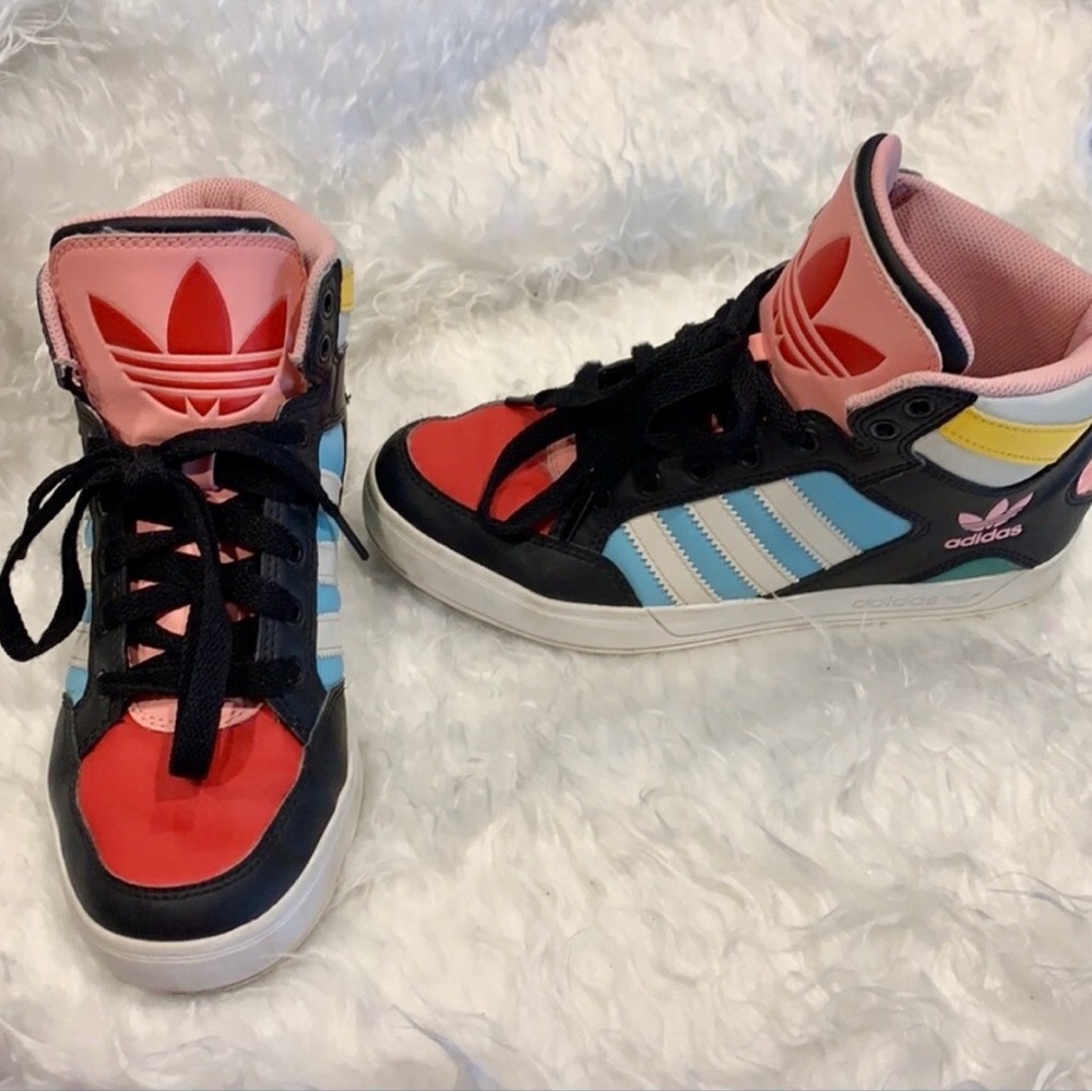 Adidas Originals Hardcourt Hi color lock sneakers, size youth 4.5/womens 6-6.5